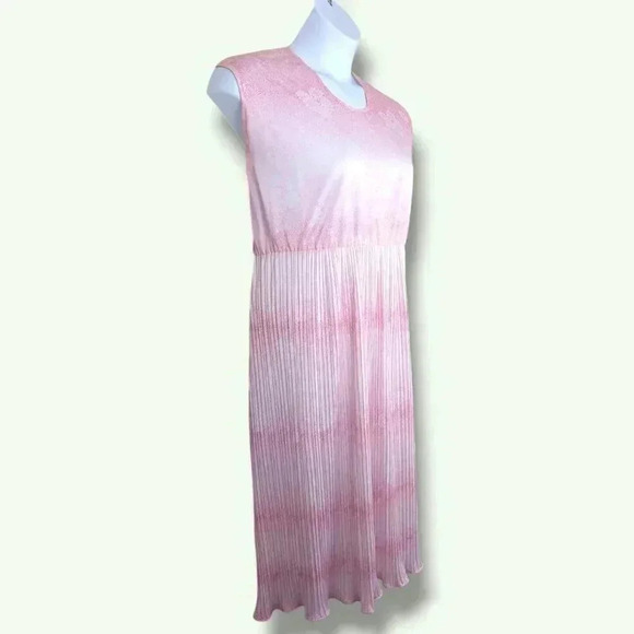 V. Carlo Reni Pink Sleeveless Pleated Dress - Picture 3 of 6